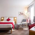 Novotel Arenas Aeroport