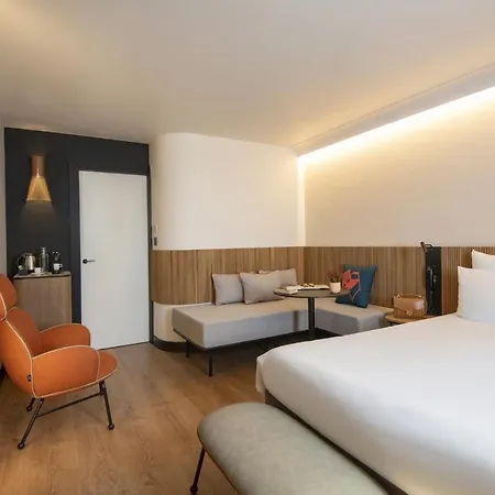 Novotel Arenas Aeroport
