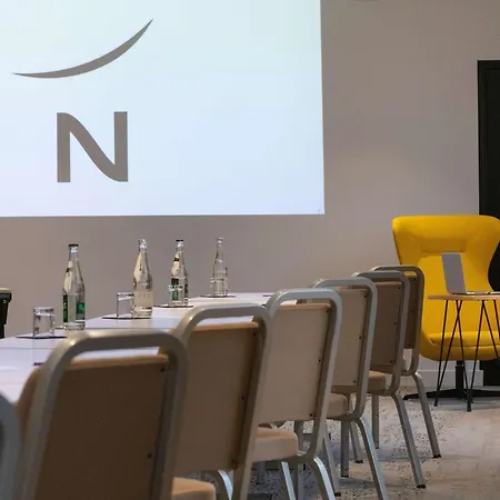 Novotel Arenas Aeroport Hotel 4*