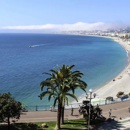 Novotel Arenas Aeroport Hotel 4*