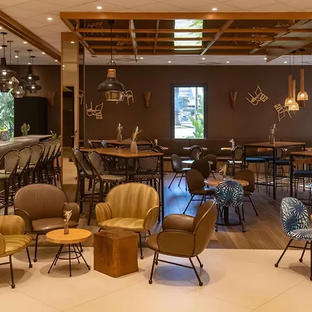 Novotel Arenas Aeroport