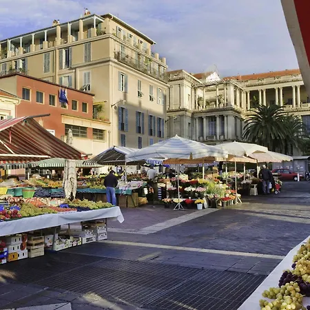 Novotel Arenas Aeroport Hotel 4*