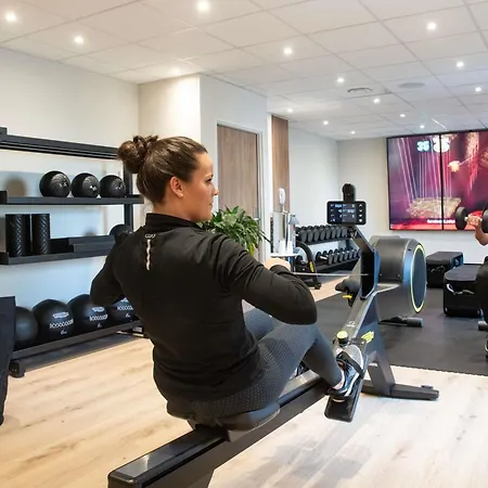 Hotel Novotel Arenas Aeroport 4*