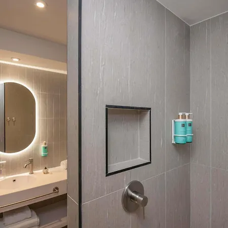 Novotel Arenas Aeroport 4* Nizza