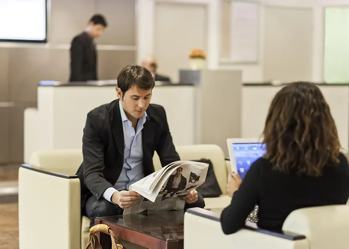 호텔 노보텔 아레나스 아에로포르트 니스