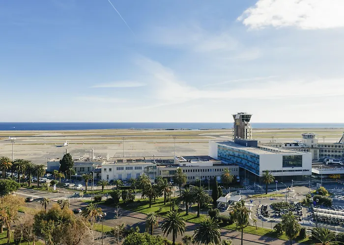 노보텔 아레나스 아에로포르트 4* 니스