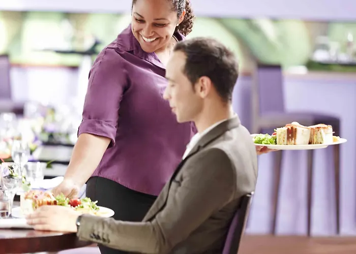 호텔 노보텔 아레나스 아에로포르트 4*