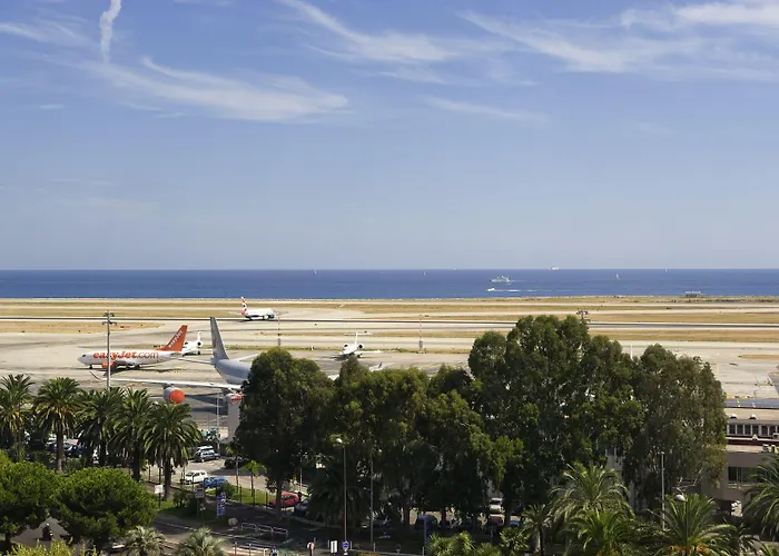 노보텔 아레나스 아에로포르트 호텔