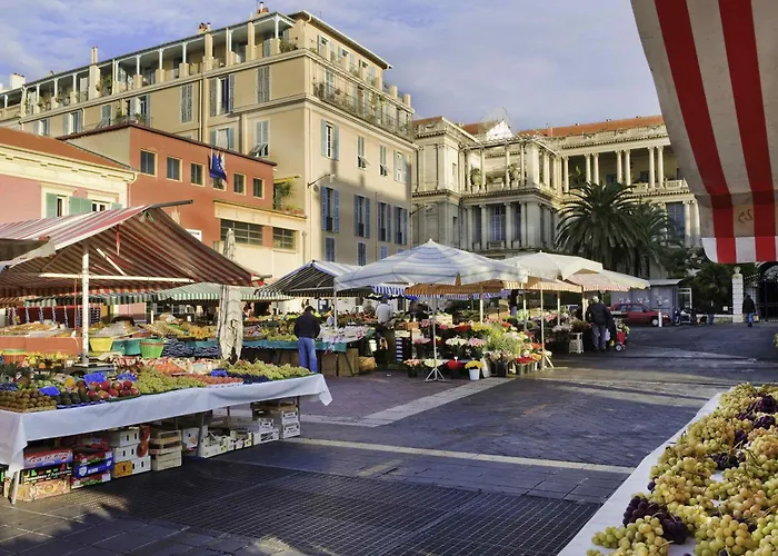 노보텔 아레나스 아에로포르트 호텔 4*