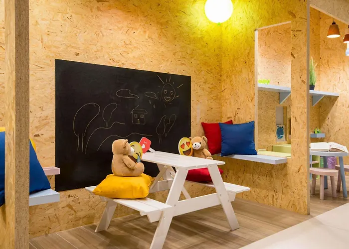 노보텔 아레나스 아에로포르트 4* 니스