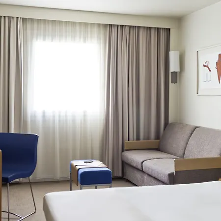 Отель Novotel Arenas Aeroport 4*