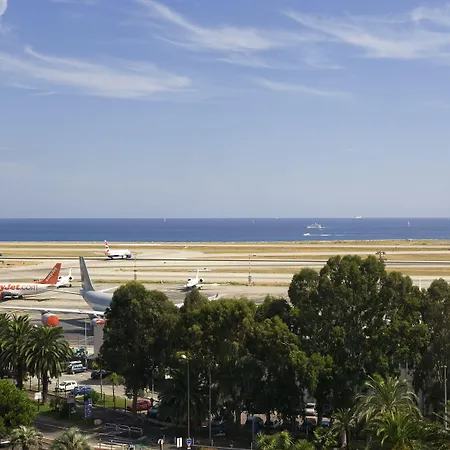 Novotel Arenas Aeroport Отель