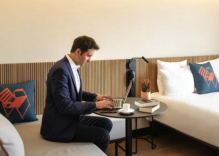 Szálloda Novotel Arenas Aeroport 4*
